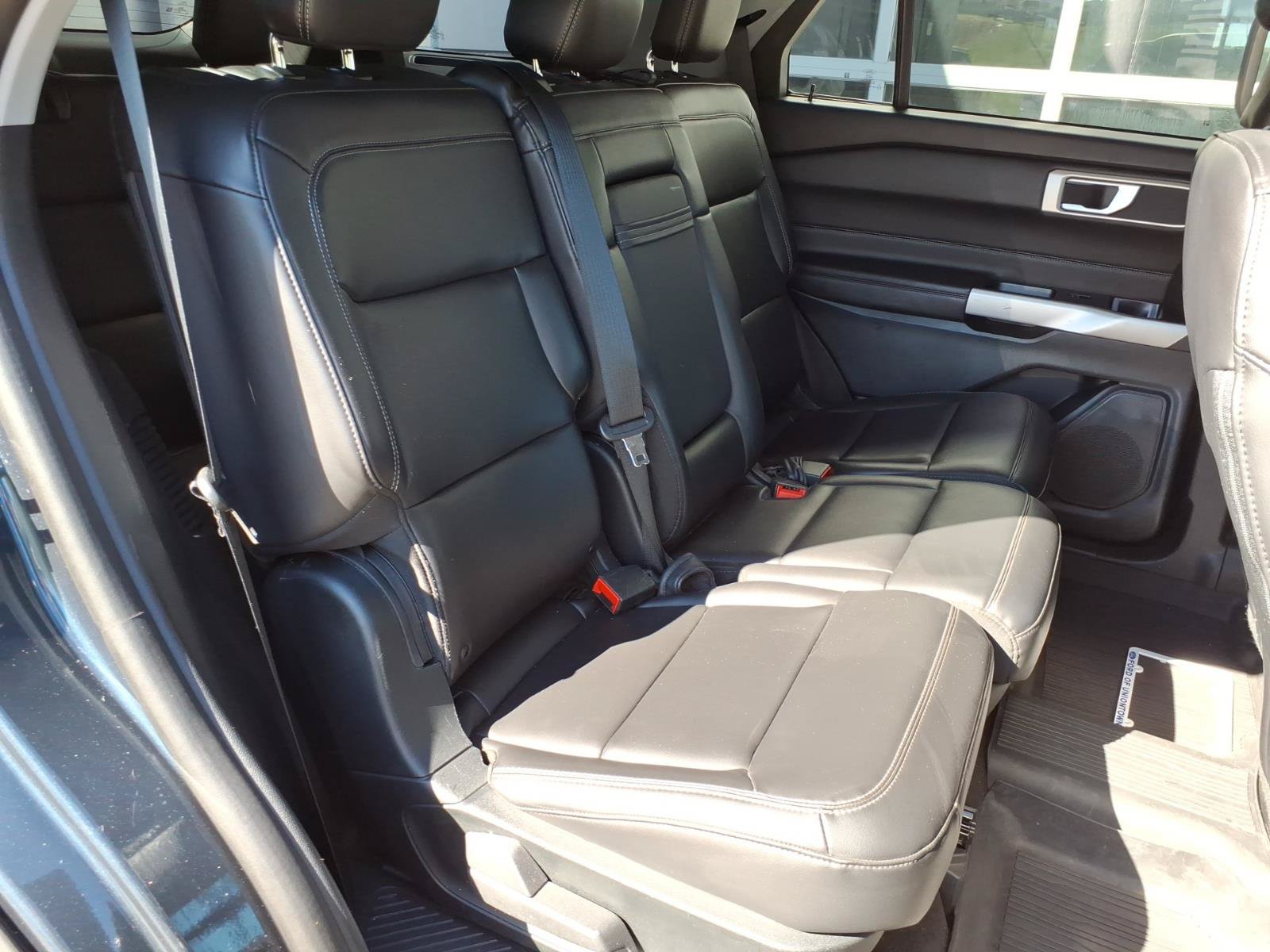 Certified 2023 Ford Explorer XLT w/ Equipment Group 202A AWD/4WD image 9