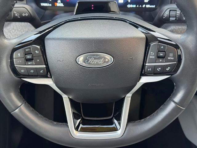 Certified 2025 Ford Explorer Platinum w/ Ultimate Package image 12