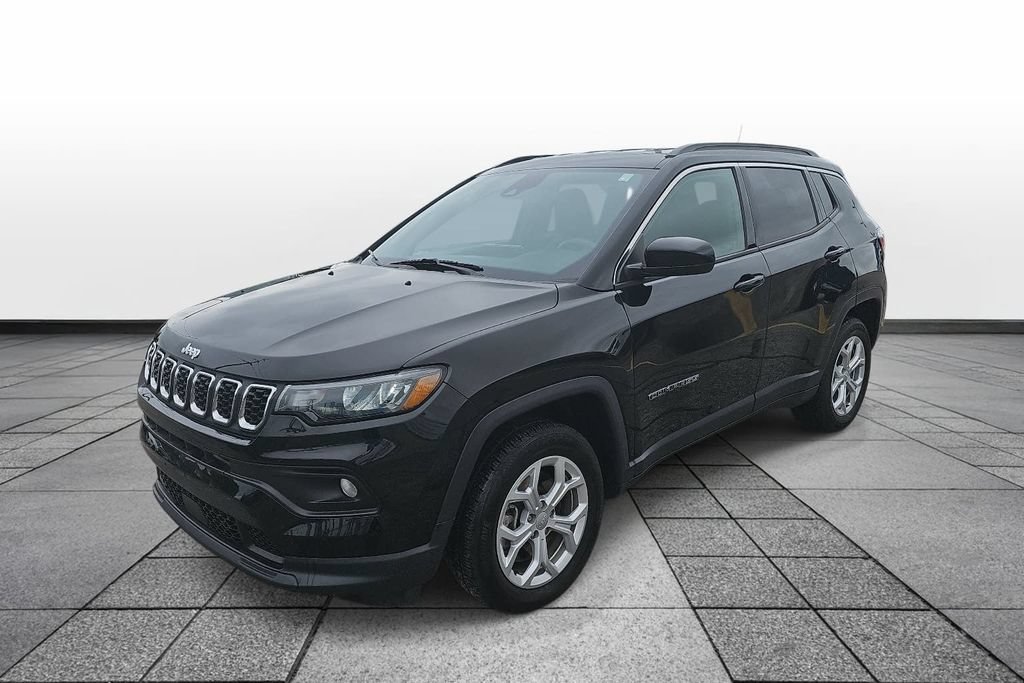 Used 2024 Jeep Compass Latitude