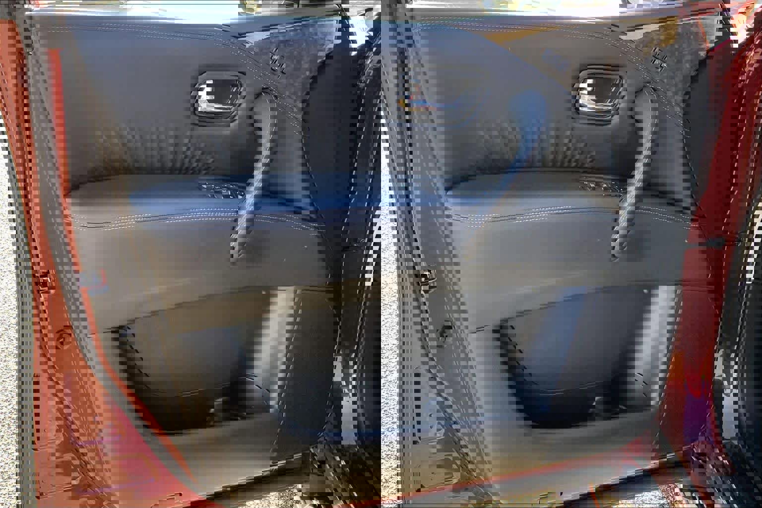 Used 2023 Nissan Armada Platinum w/ Captain's Chairs Package image 21