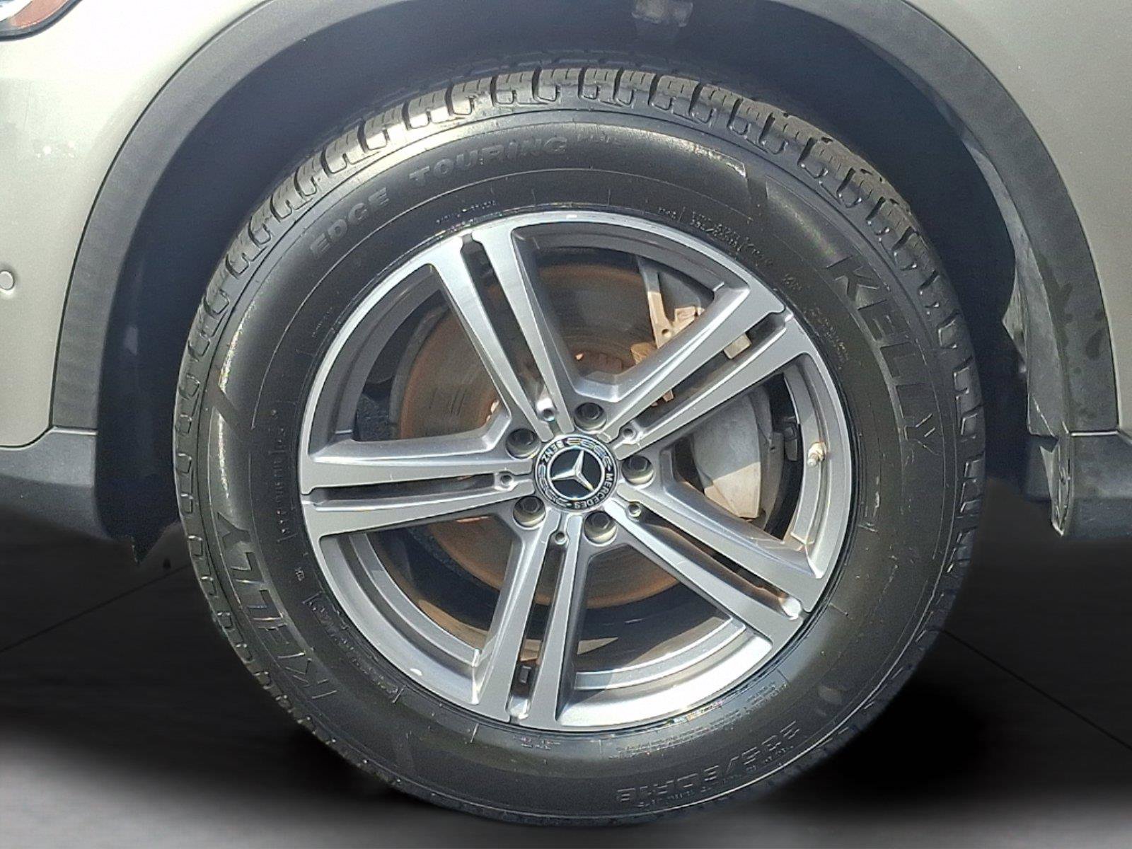 Used 2021 Mercedes-Benz GLC 300 4MATIC image 28