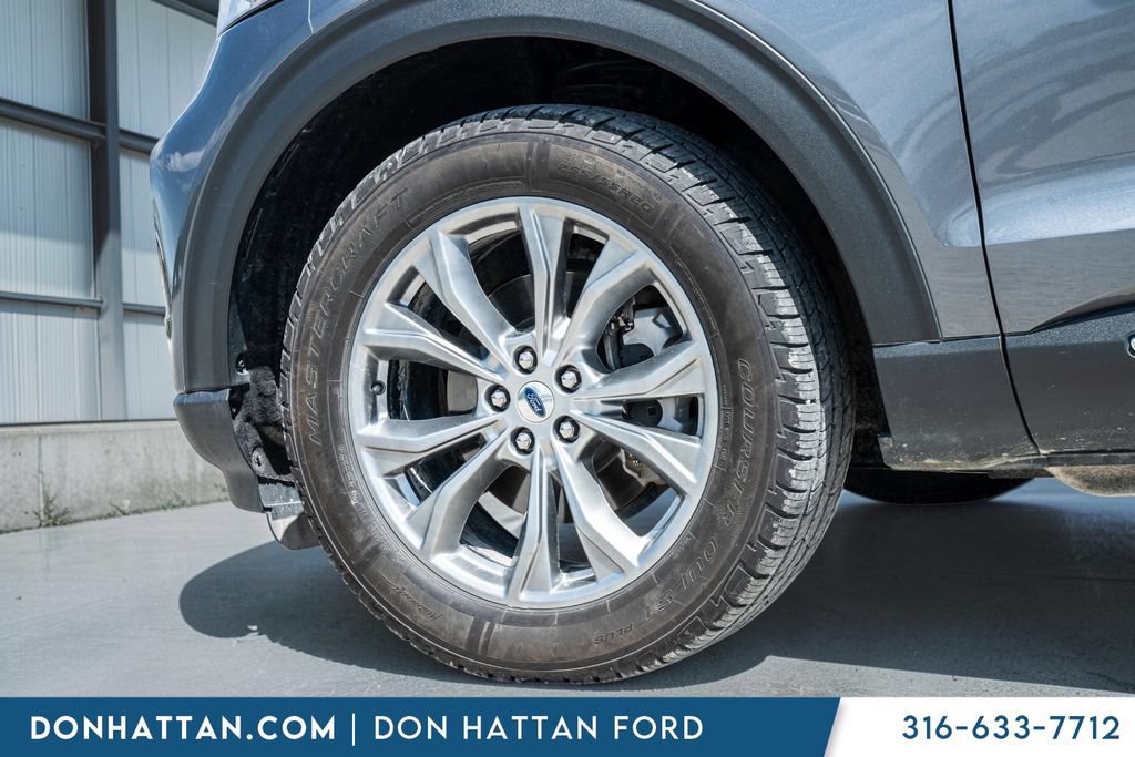 Certified 2022 Ford Explorer XLT w/ Equipment Group 202A AWD/4WD image 35