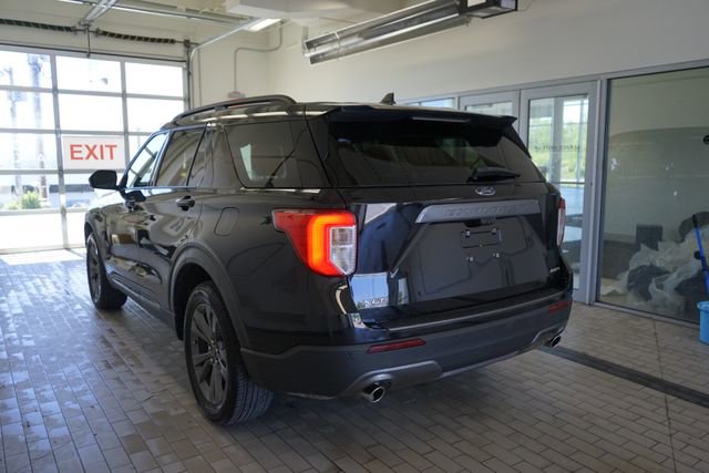 Certified 2022 Ford Explorer XLT w/ Equipment Group 202A AWD/4WD image 11