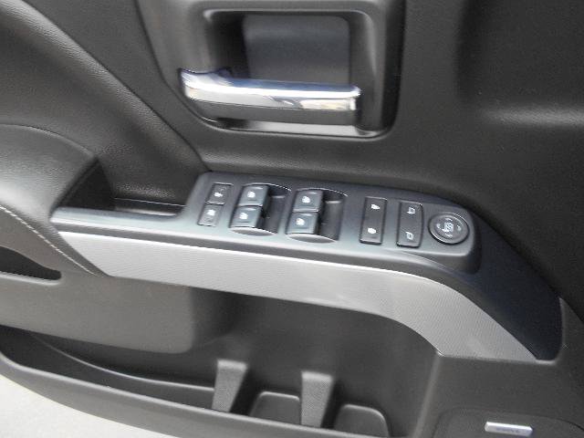 Used 2018 Chevrolet Silverado 1500 LT w/ All Star Edition AWD/4WD image 18