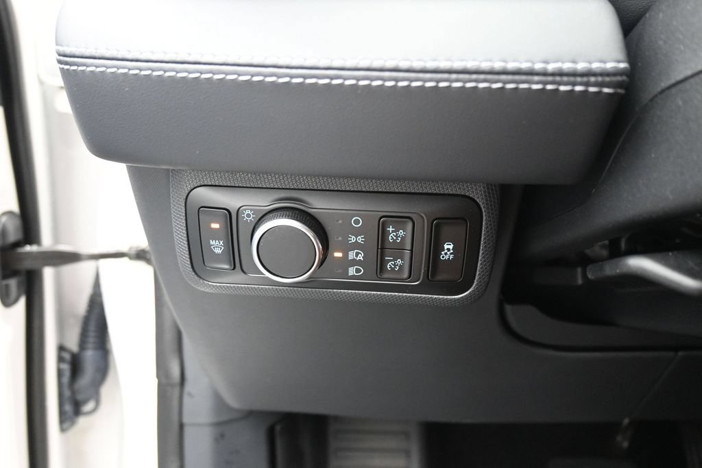 Certified 2023 Ford Mustang Mach-E Select RWD image 12