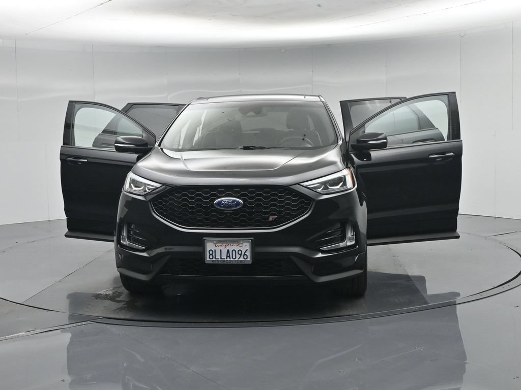 Certified 2019 Ford Edge ST w/ Equipment Group 401A AWD/4WD image 37