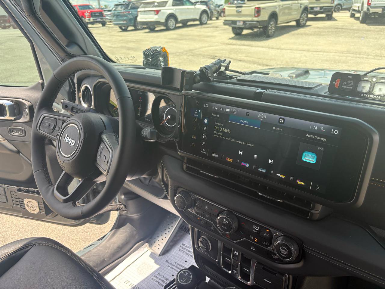 Used 2025 Jeep Gladiator Sport AWD/4WD image 49