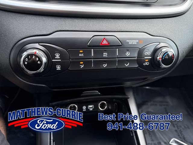 Used 2020 Kia Sorento LX FWD image 18