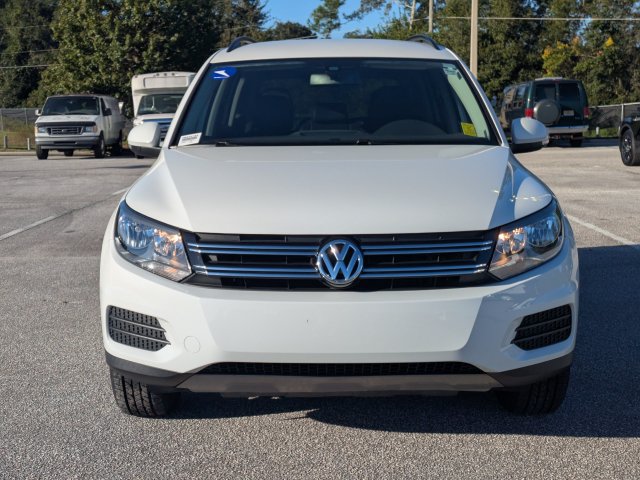 Used 2017 Volkswagen Tiguan S FWD image 9