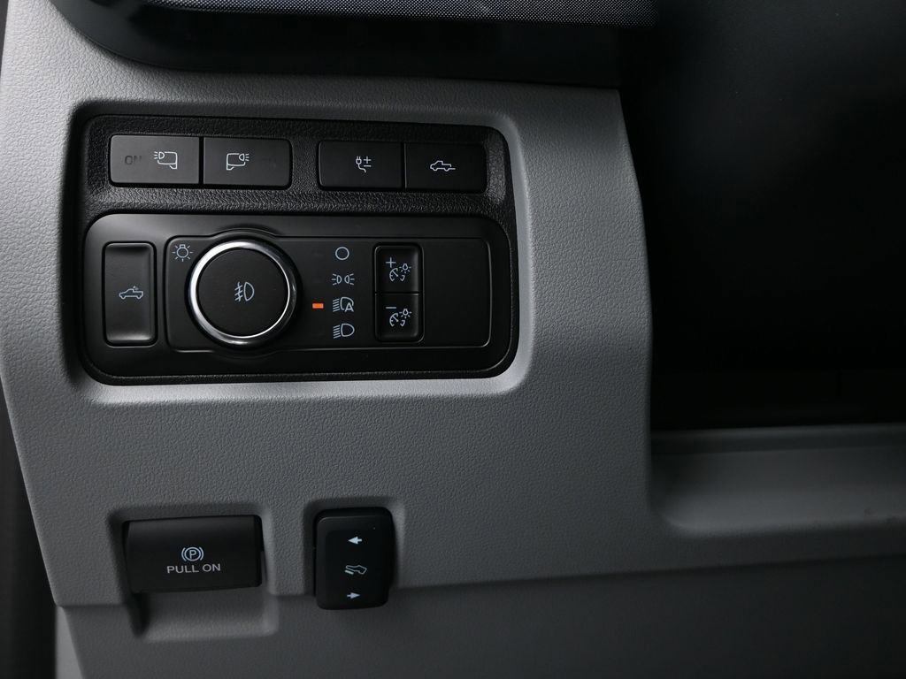Certified 2024 Ford F250 Limited w/ FX4 Off-Road Package image 37