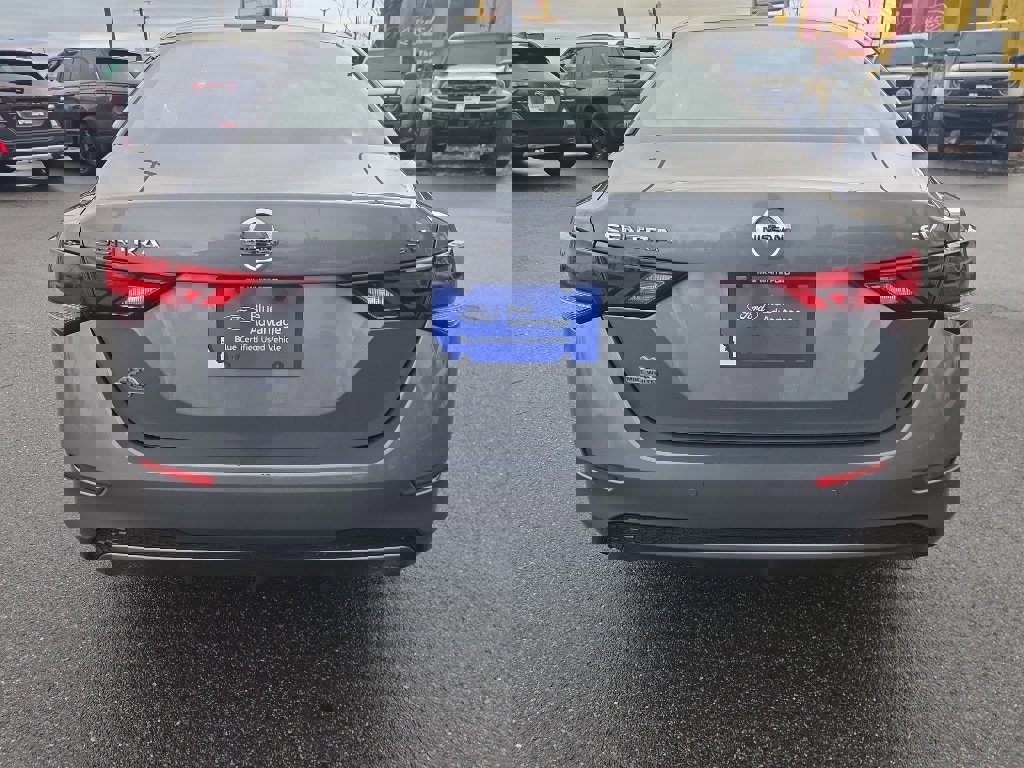 Used 2023 Nissan Sentra SV image 3