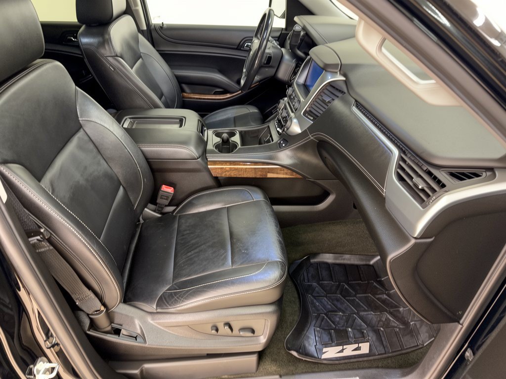 Used 2018 Chevrolet Suburban LT w/ Luxury Package AWD/4WD image 30