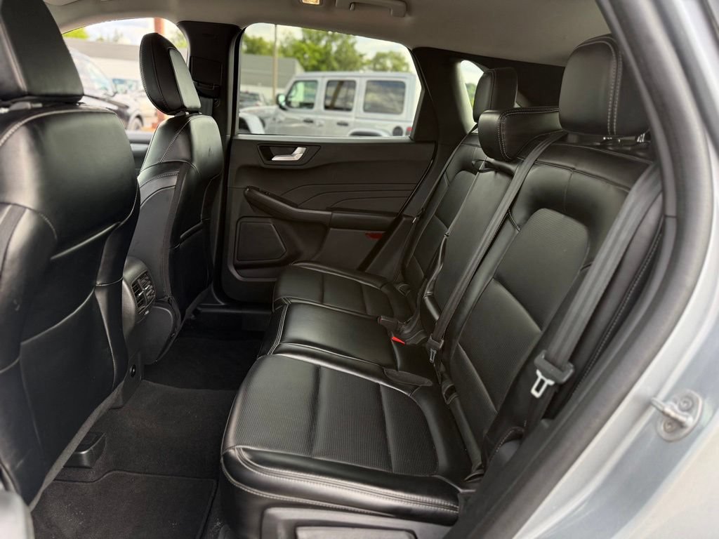 Certified 2024 Ford Escape Platinum AWD/4WD image 14