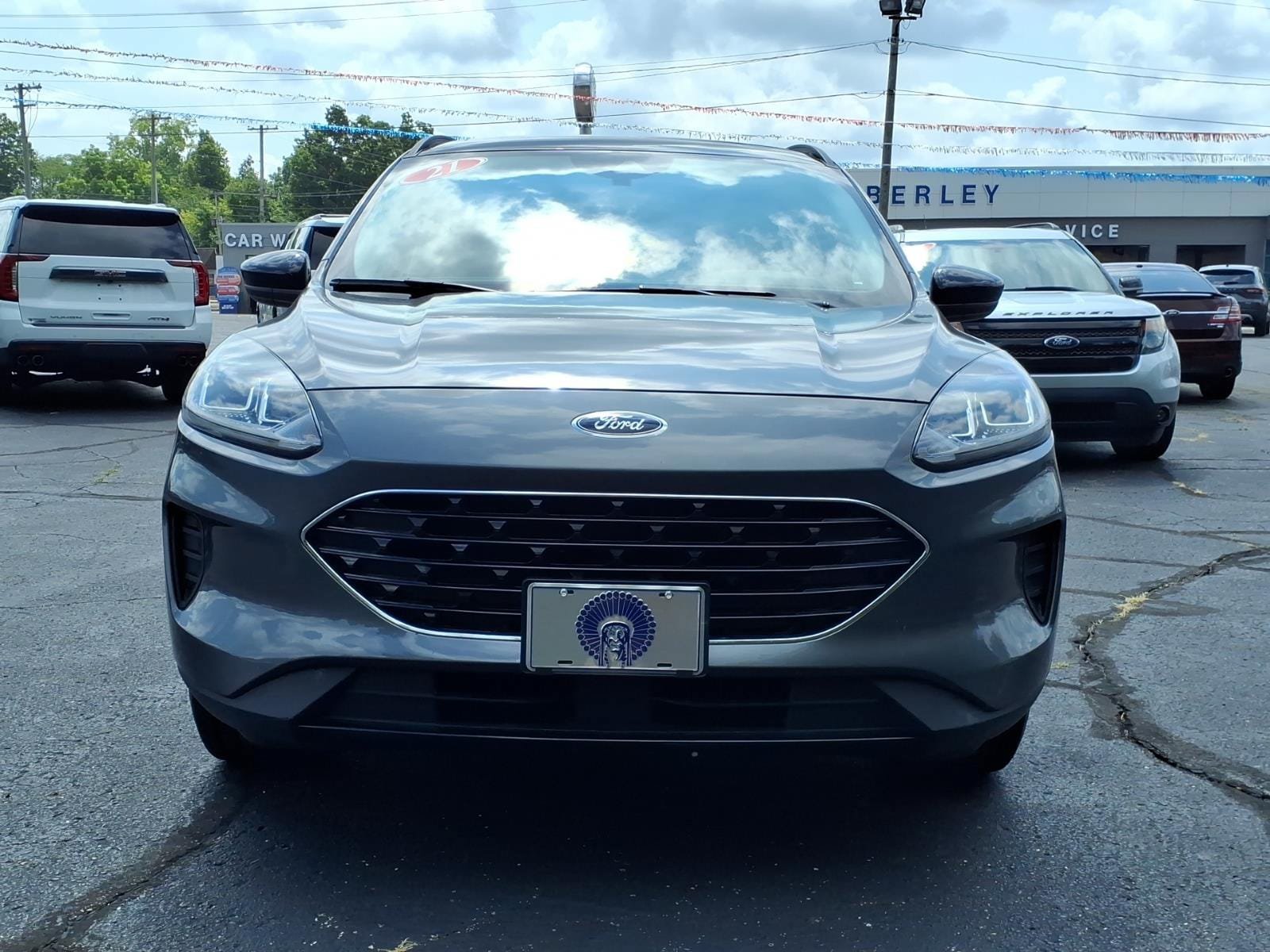 Certified 2021 Ford Escape SE w/ SE Sport Appearance Package AWD/4WD image 2