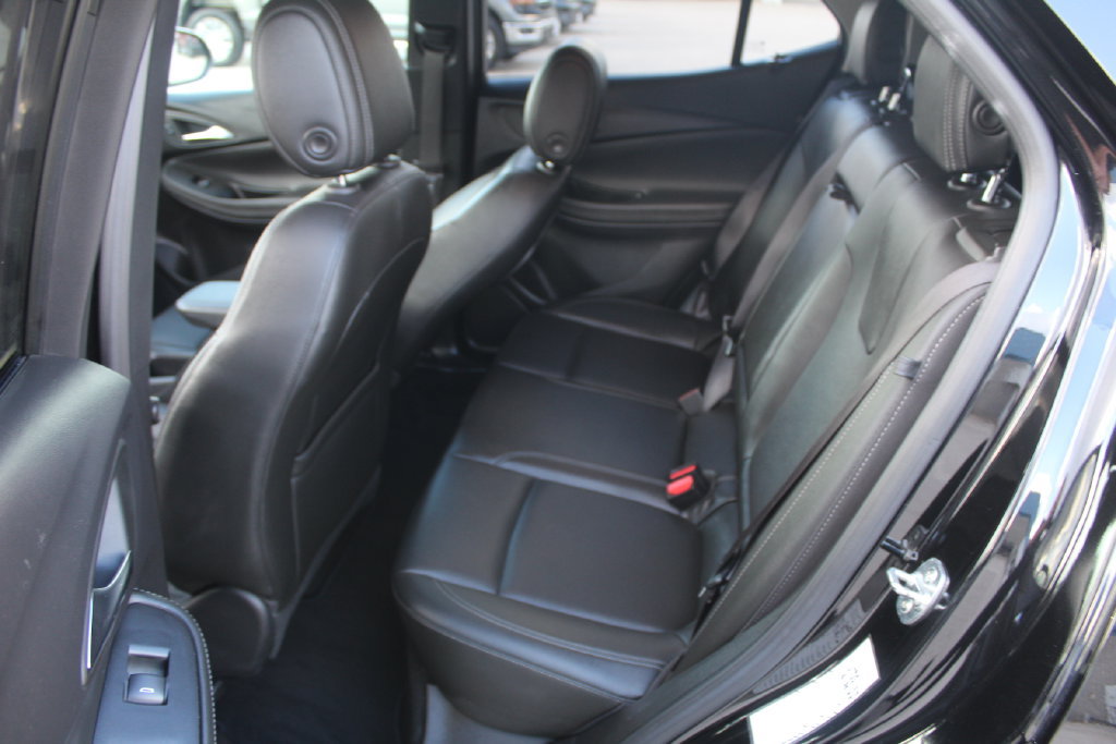 Used 2024 Buick Encore GX Sport Touring w/ Comfort Package FWD image 15