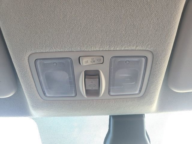 Used 2024 Hyundai Venue SEL image 20