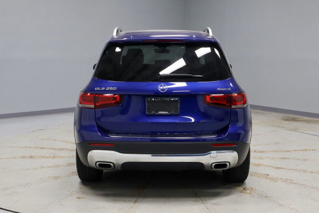 Used 2021 Mercedes-Benz GLB 250 4MATIC image 10