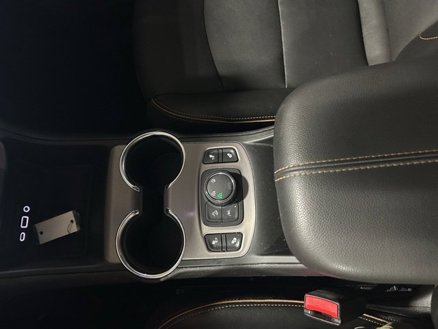 Used 2024 GMC Terrain AT4 AWD/4WD image 31