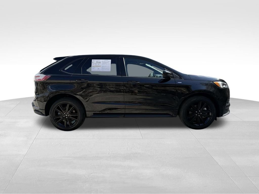 Certified 2022 Ford Edge ST-Line image 6