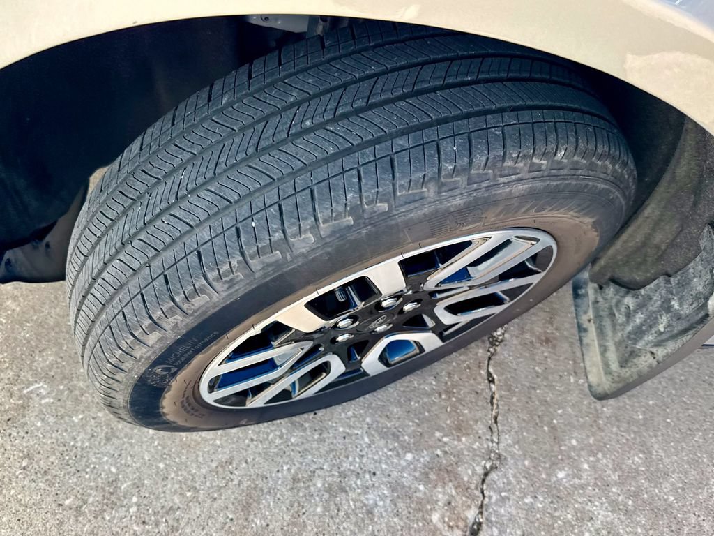 Certified 2022 Ford Maverick Lariat w/ Lariat Luxury Package AWD/4WD image 35