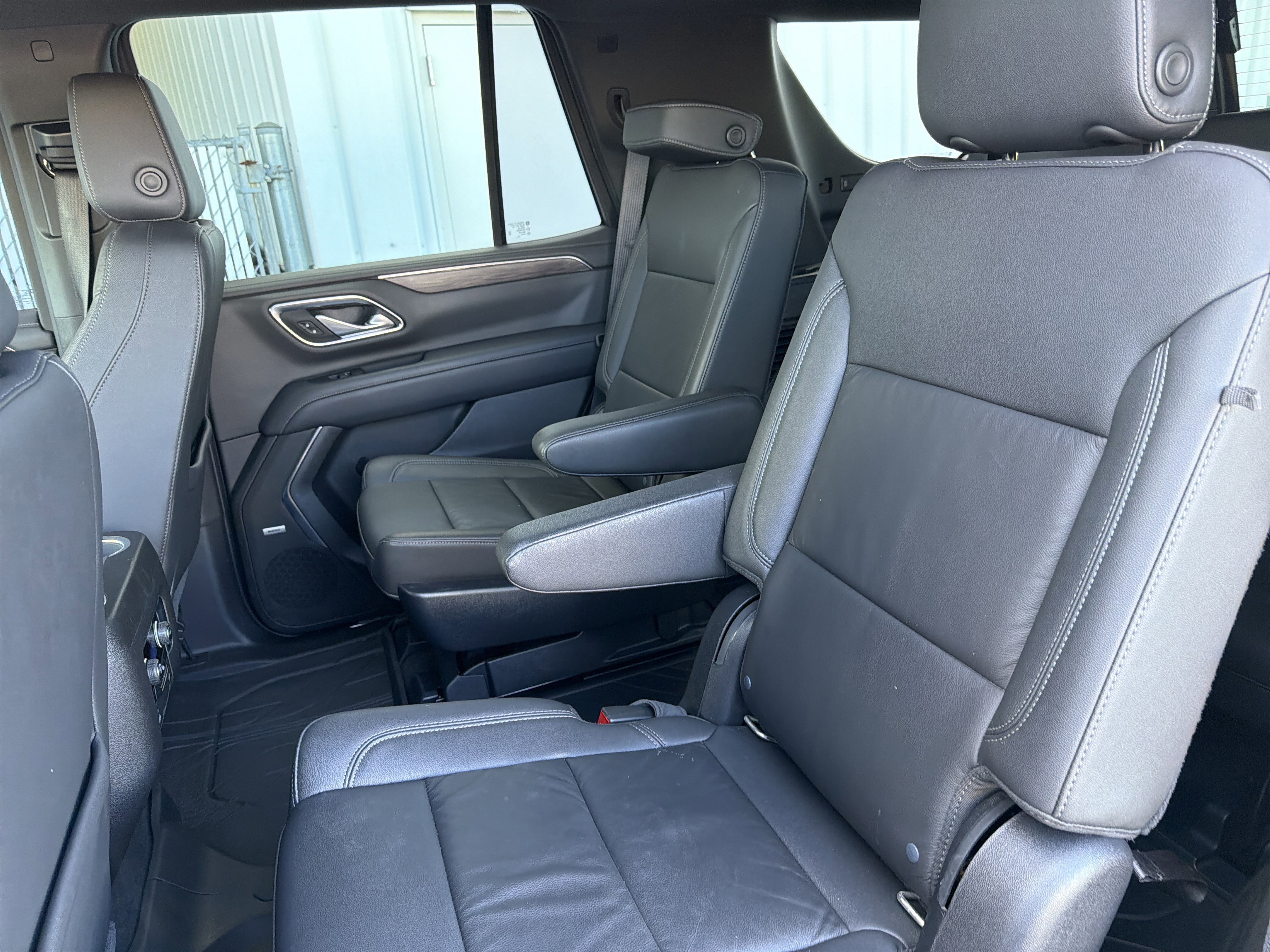 Used 2021 Chevrolet Tahoe Z71 image 37