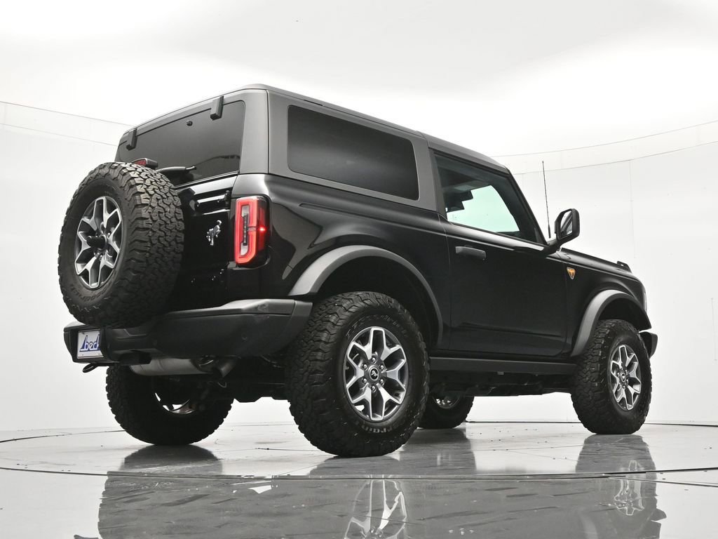 Certified 2025 Ford Bronco Badlands AWD/4WD image 37