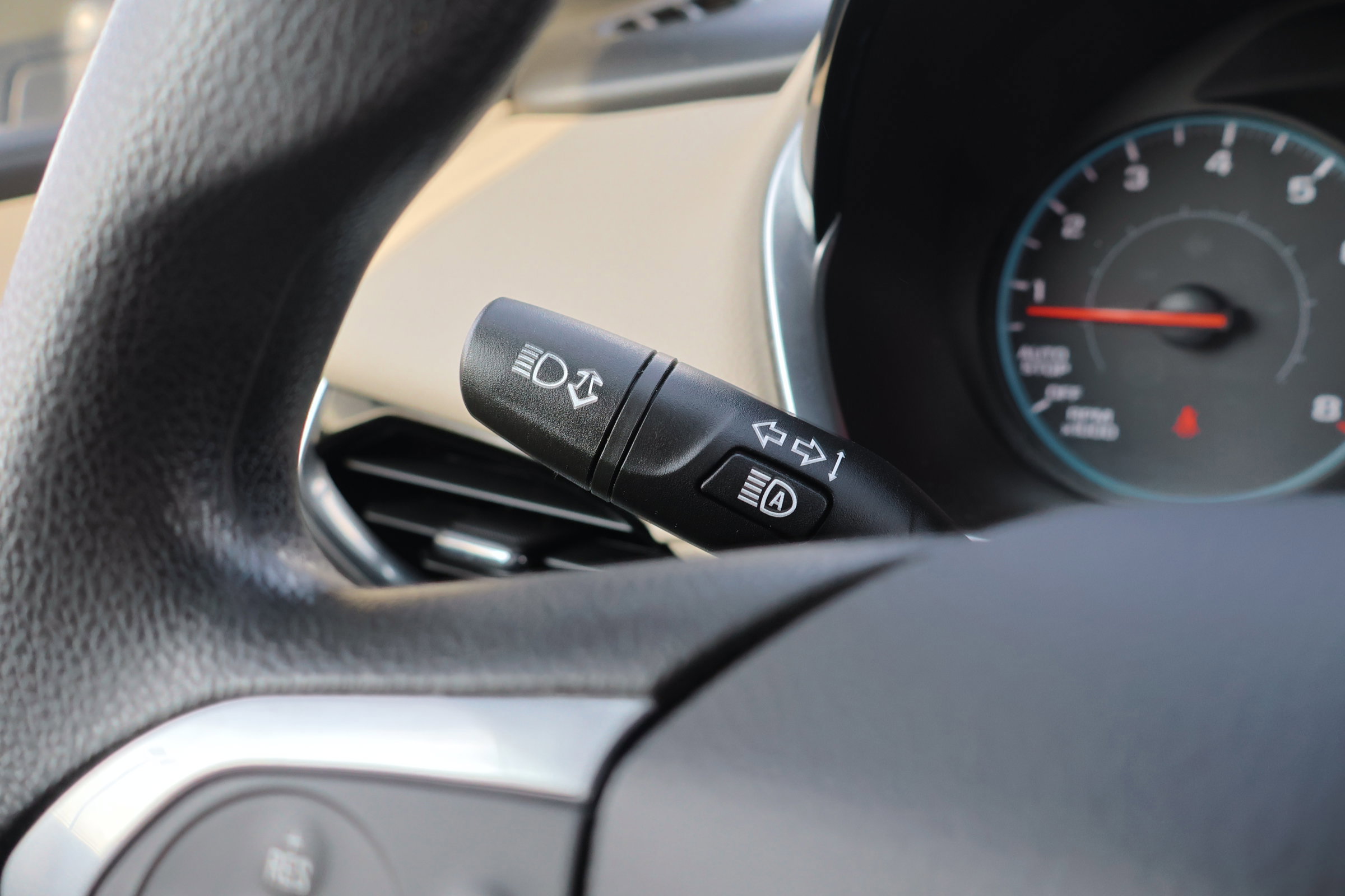 Used 2022 Chevrolet Traverse LS w/ LPO, Cargo Package image 17