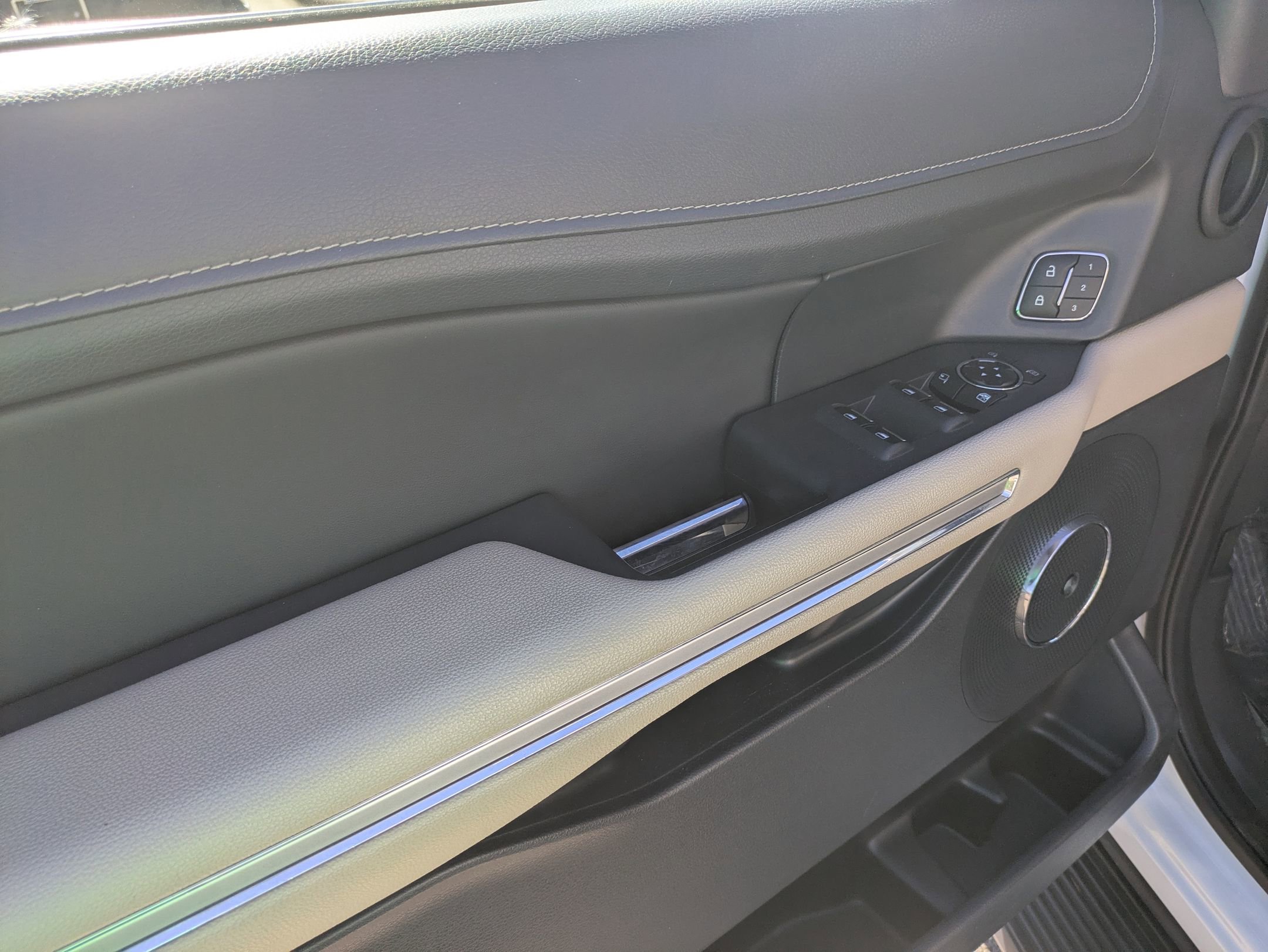 Certified 2024 Ford Expedition Limited image 13