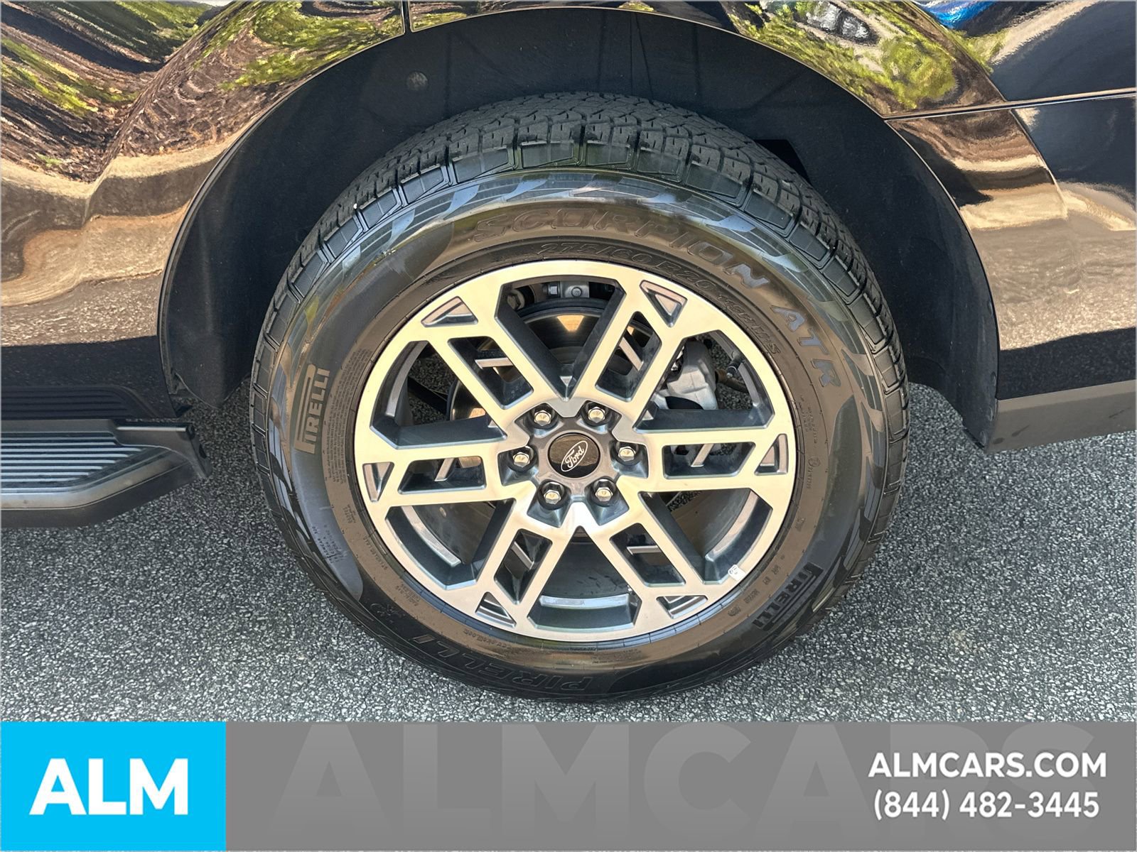 Certified 2025 Ford Expedition Active AWD/4WD image 23