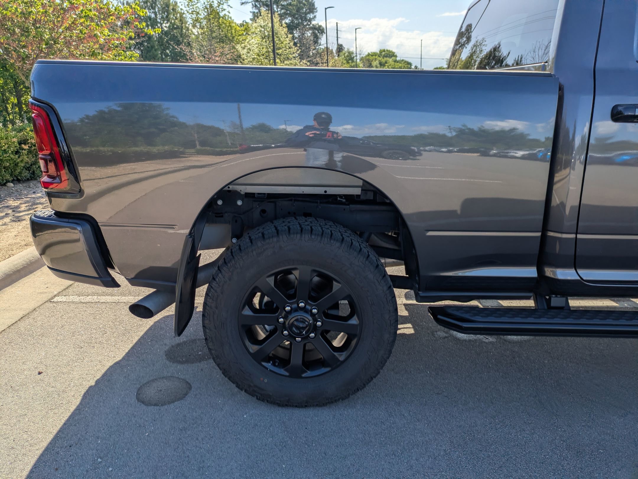 Used 2025 RAM 2500 Big Horn AWD/4WD image 35