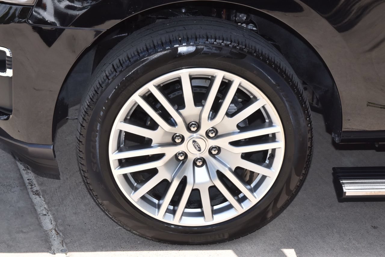 Certified 2024 Ford Expedition Limited RWD image 39