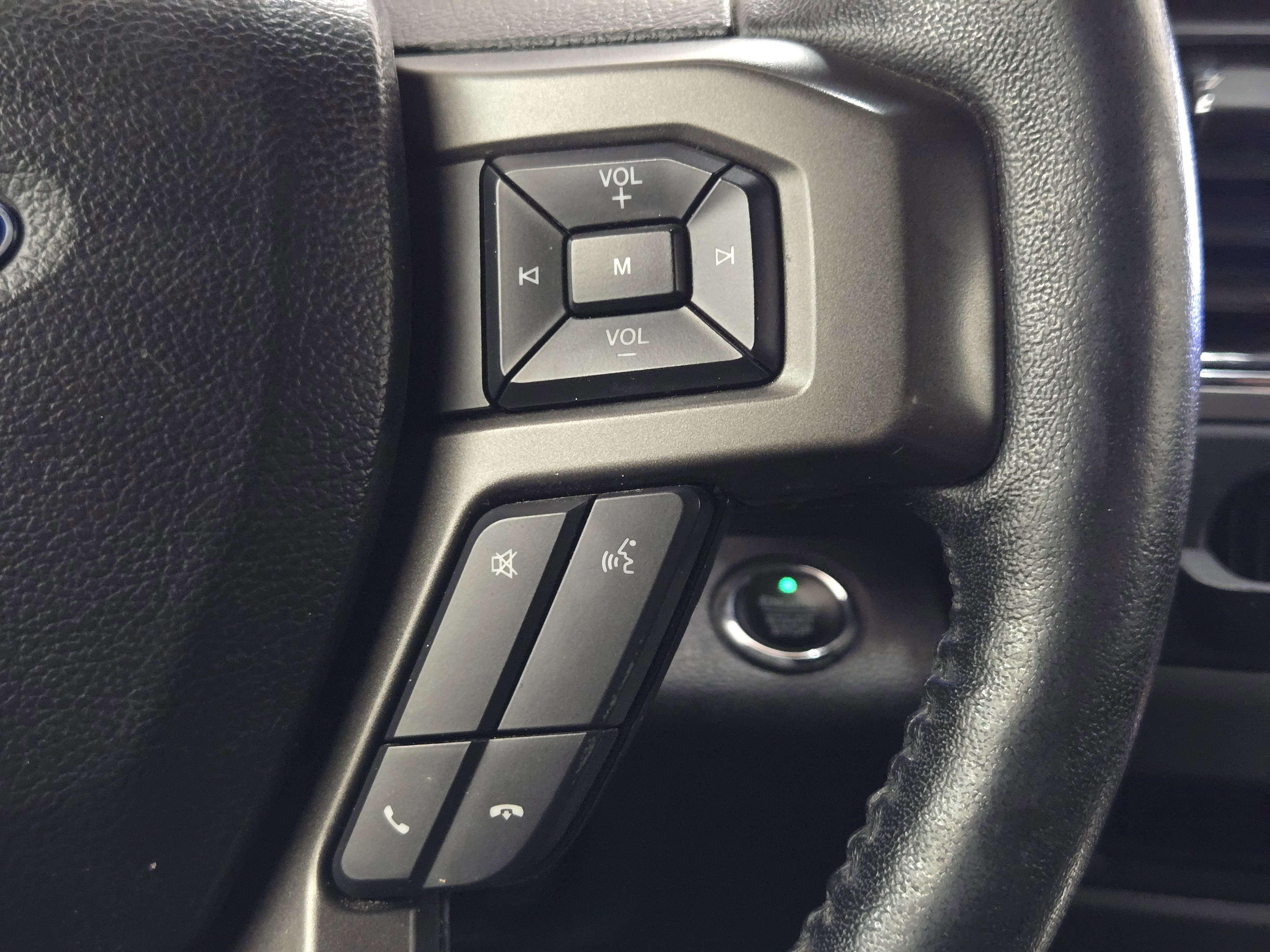 Certified 2020 Ford Expedition XLT RWD image 28