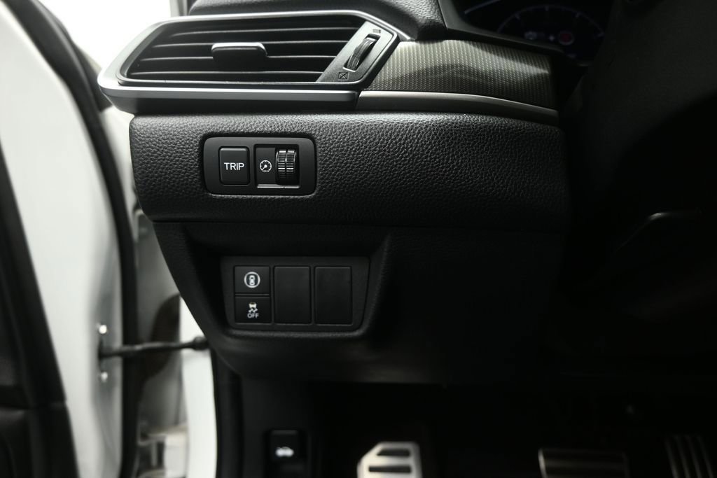 Used 2018 Honda Accord Sport image 9