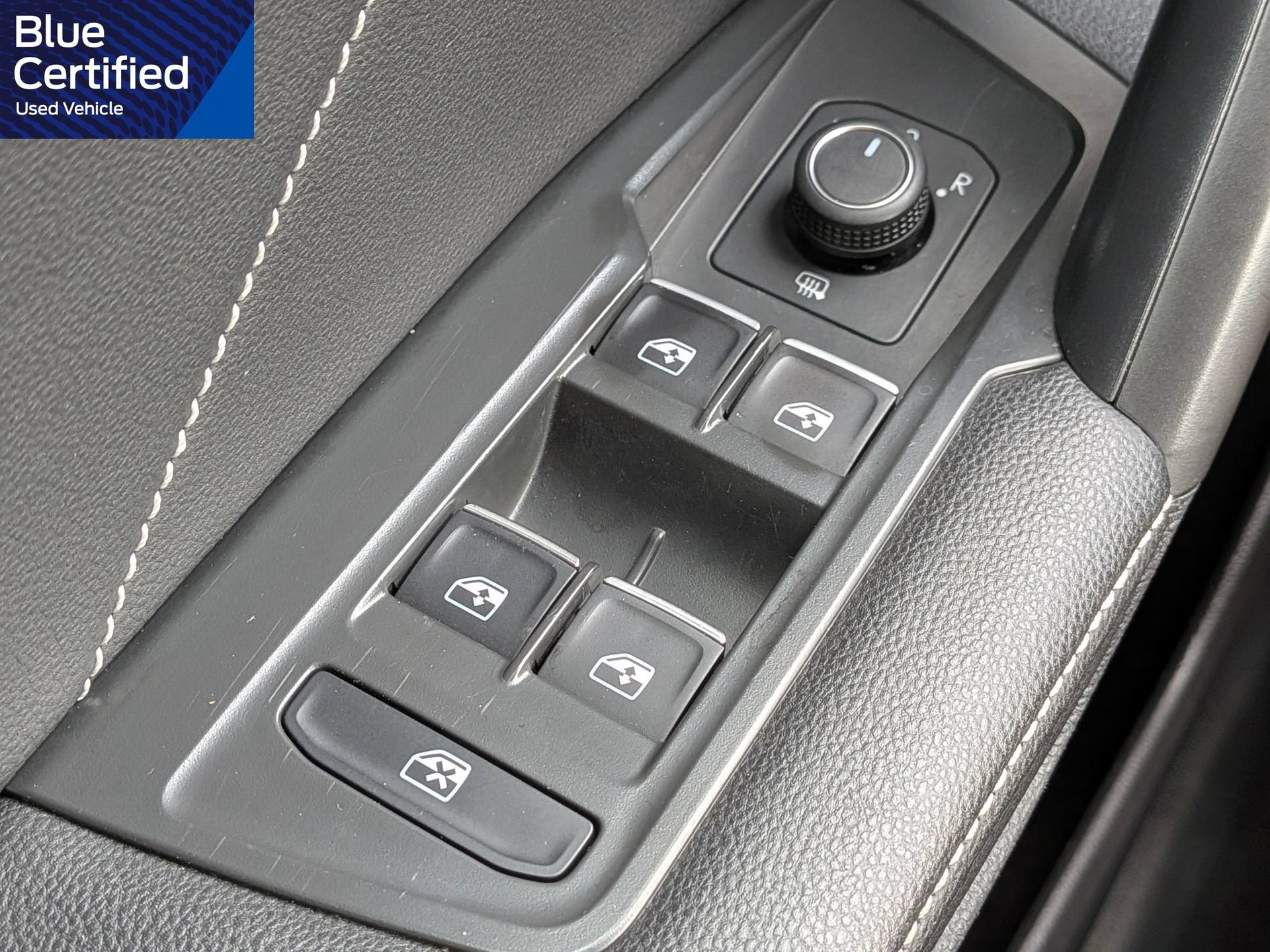 Used 2024 Volkswagen Tiguan SE FWD image 25