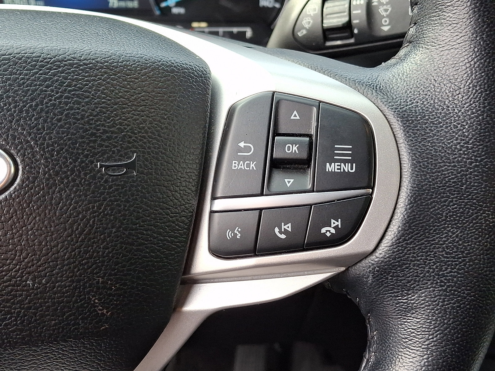 Certified 2022 Ford Explorer XLT w/ Equipment Group 202A image 22