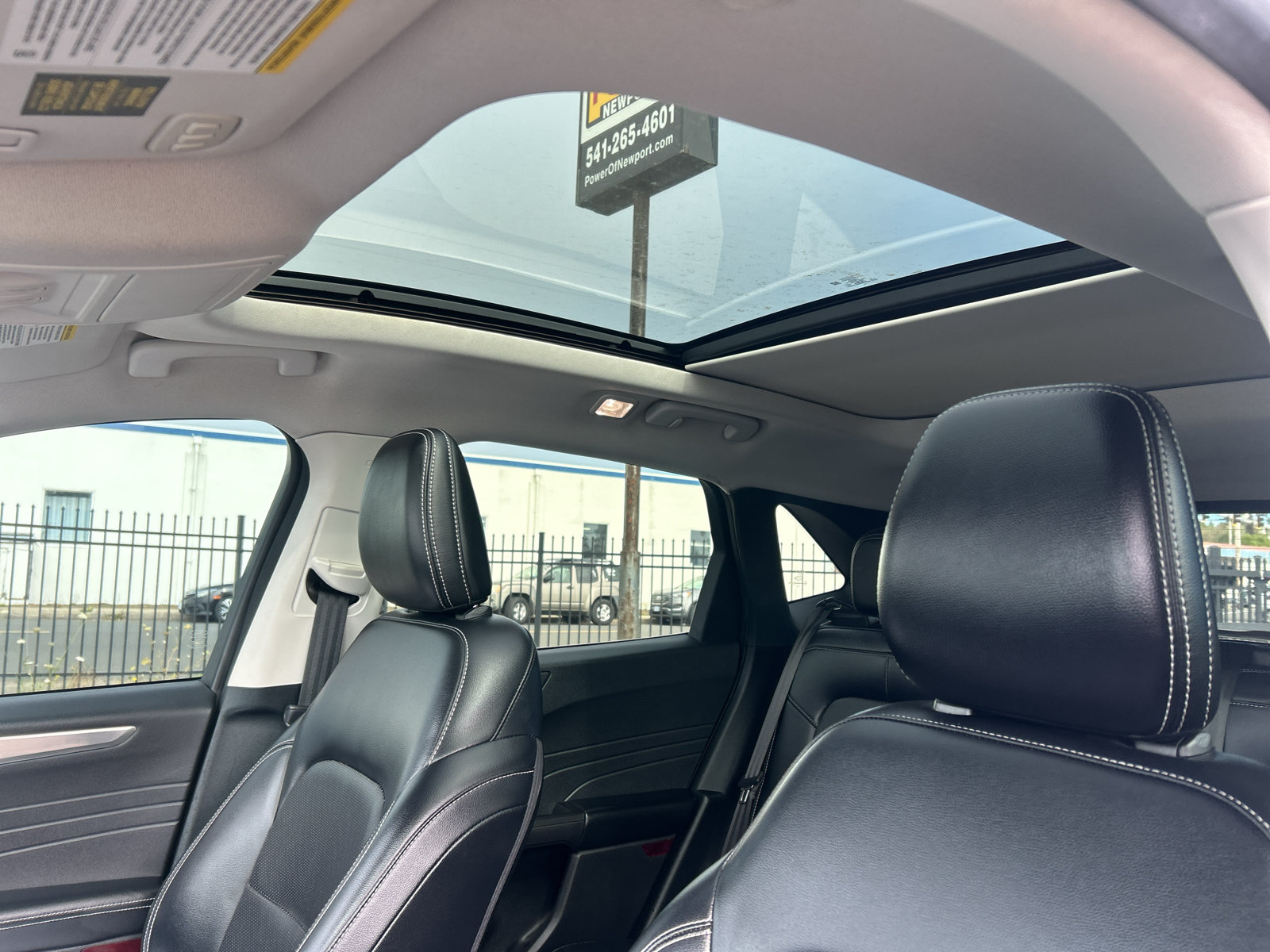 Certified 2021 Ford Escape Titanium AWD/4WD image 27