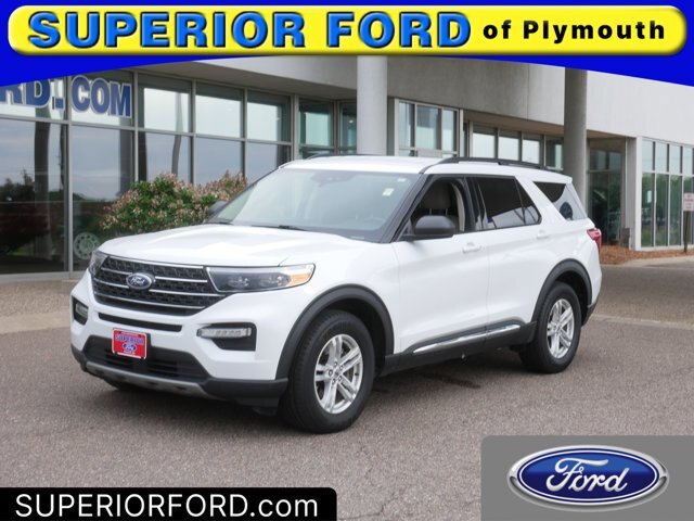 Certified 2024 Ford Explorer XLT w/ Equipment Group 202A AWD/4WD image 1