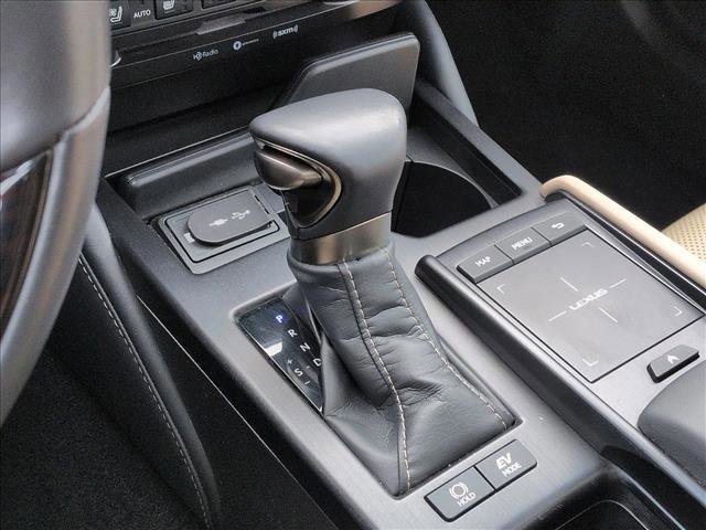 Used 2020 Lexus ES 300h w/ Premium Package image 12