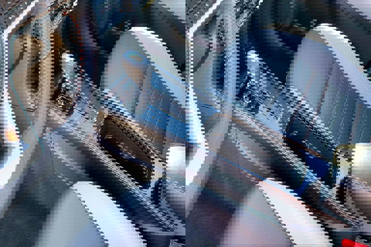 Used 2023 Nissan Kicks SR w/ SR Premium Package image 16