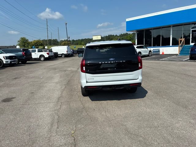 Certified 2025 Ford Expedition Active AWD/4WD image 36
