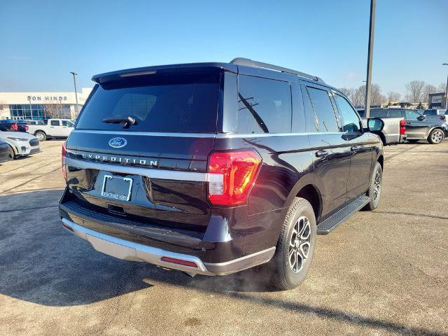Certified 2024 Ford Expedition XLT image 4