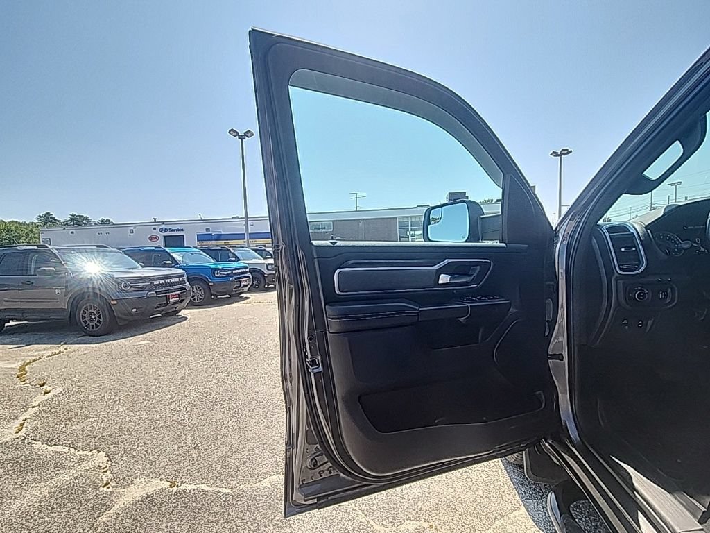 Used 2023 RAM 1500 Big Horn AWD/4WD image 11