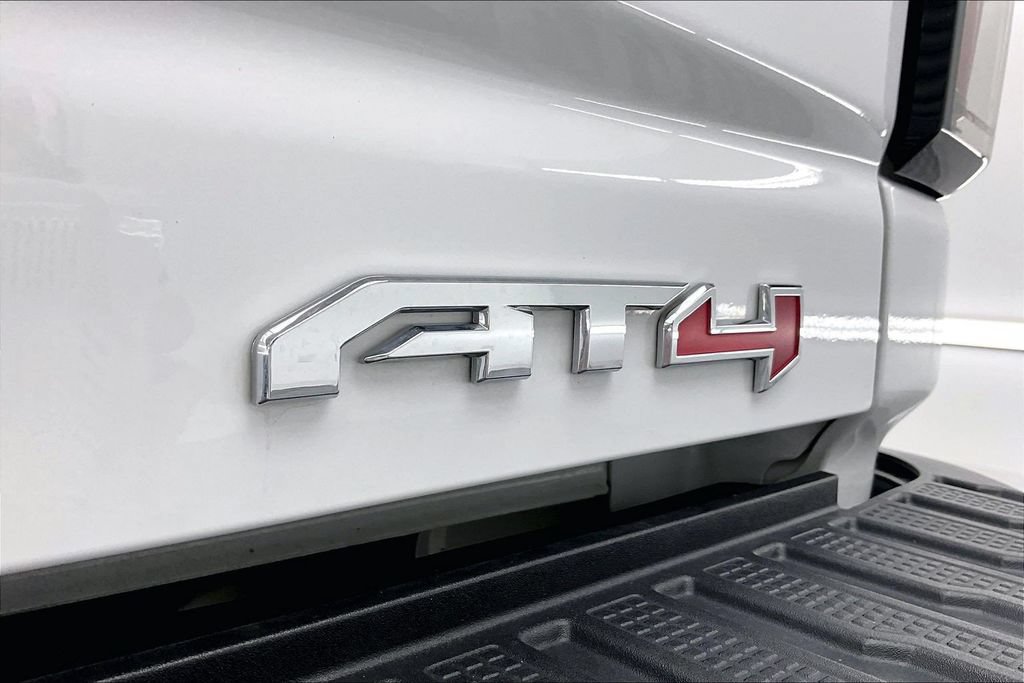 Used 2024 GMC Sierra 2500 AT4 w/ AT4 Premium Plus Package AWD/4WD image 8
