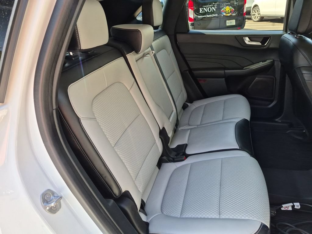 Certified 2023 Ford Escape SE FWD image 37