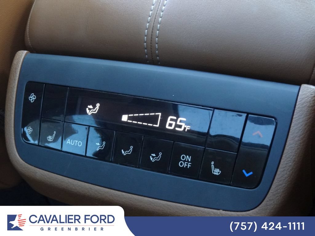 Used 2024 Nissan Pathfinder Platinum AWD/4WD image 15