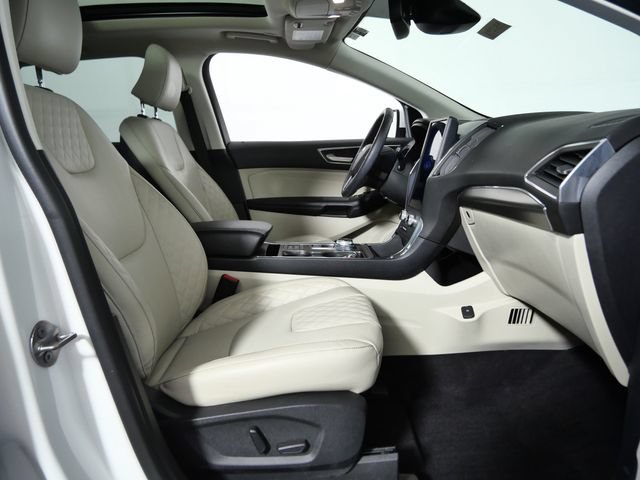 Certified 2023 Ford Edge Titanium AWD/4WD image 8