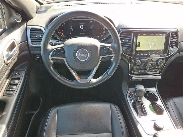 Used 2019 Jeep Grand Cherokee Laredo AWD/4WD image 21