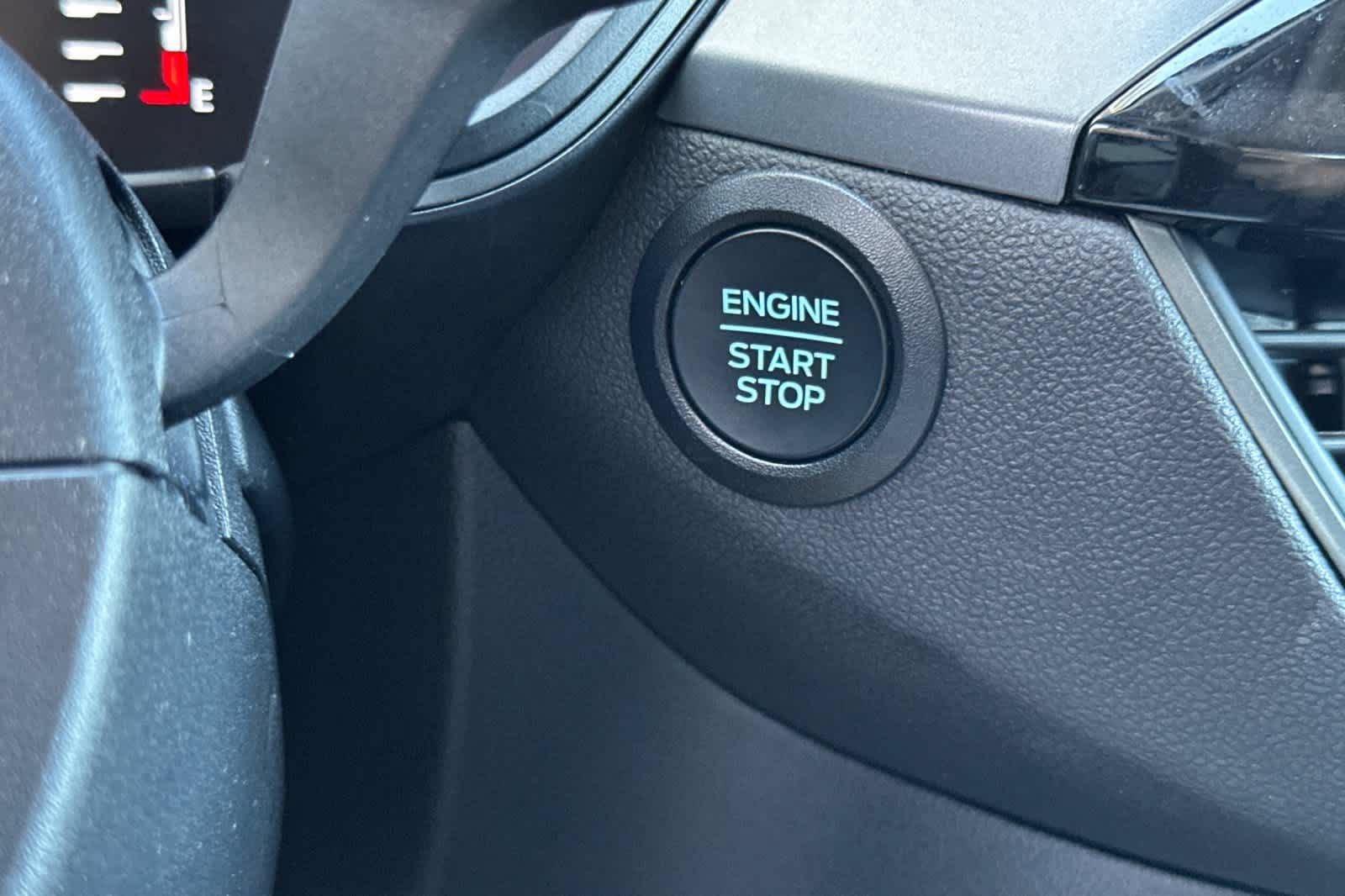 Certified 2024 Ford Escape Active FWD image 23