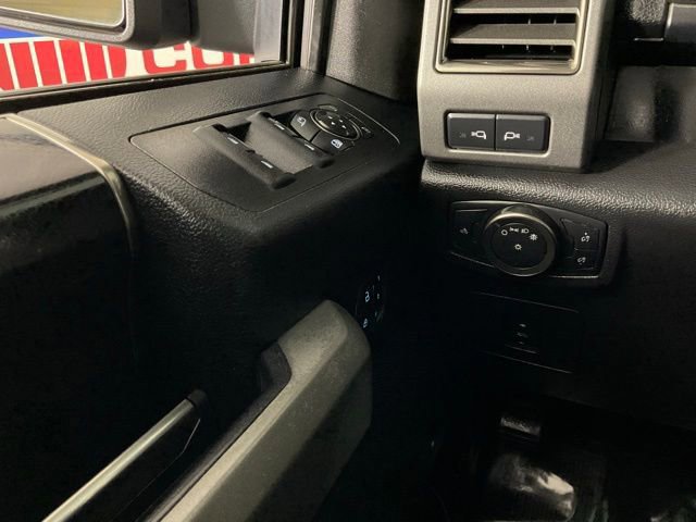 Certified 2017 Ford F150 Raptor w/ Equipment Group 802A Luxury image 19