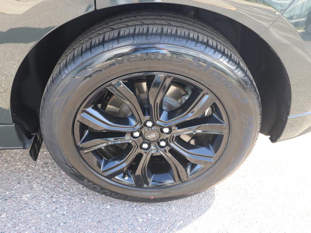 Certified 2024 Ford Edge SE w/ Black Appearance Package image 23